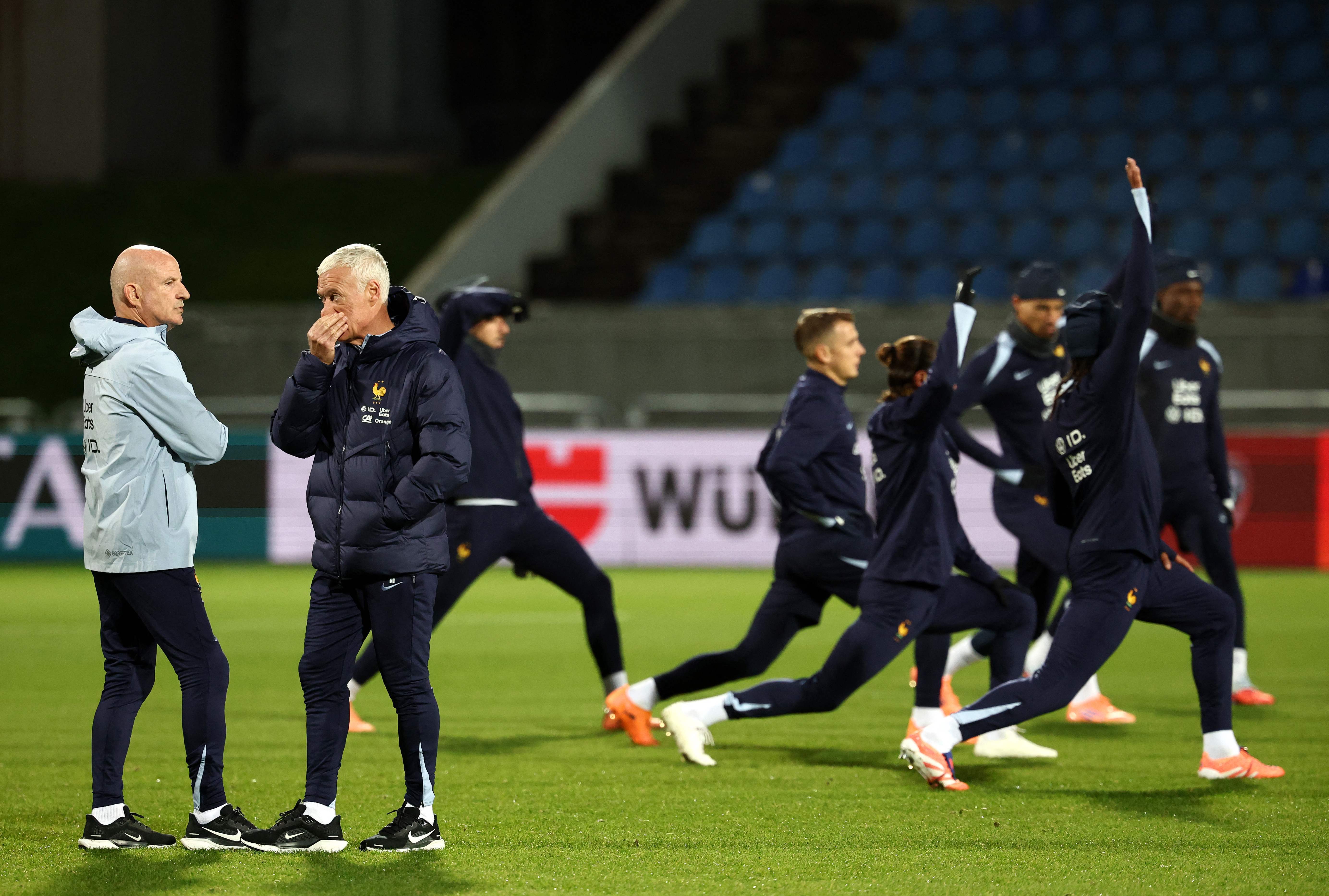 九游体育官网从巴黎圣日耳曼完成体检备战CBA季后赛到里昂防线松动备战意大利杯，国际比赛日新疆广汇备战CBA季后赛的简单介绍